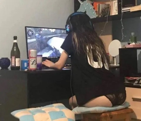 对这种黑蕾丝的大罪毫无抵抗力